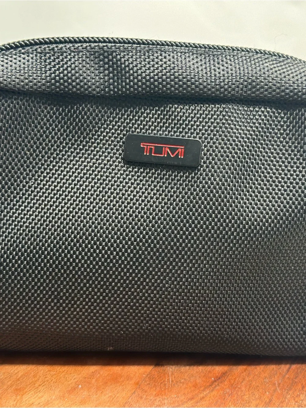 Tumi sleek black
